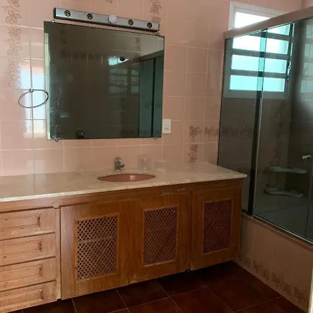4 Suites, Ar Cond Tv, Internet, Piscina,150 Mts Praia! Aceitamos Pet! Guaruja Exterior photo