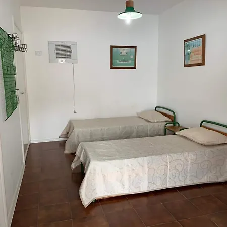 4 Suites, Ar Cond Tv, Internet, Piscina,150 Mts Praia! Aceitamos Pet! Guaruja Exterior photo