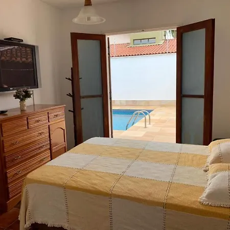 4 Suites, Ar Cond Tv, Internet, Piscina,150 Mts Praia! Aceitamos Pet! Guaruja Exterior photo