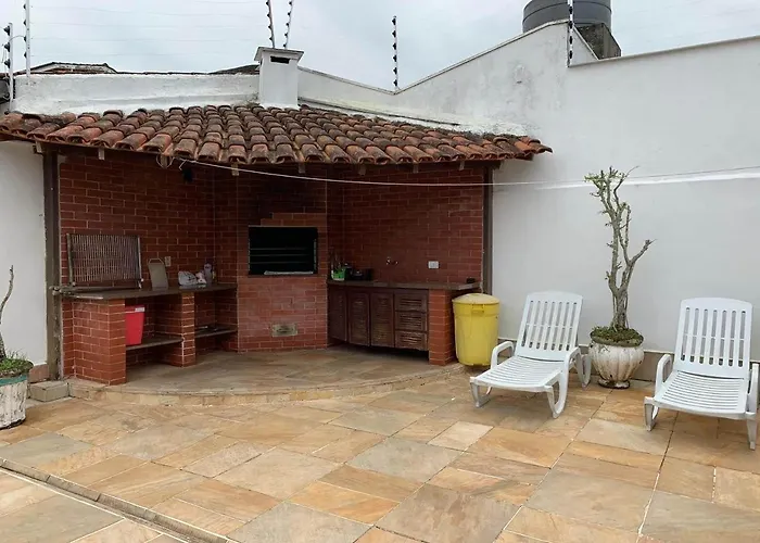 4 Suites, Ar Cond Tv, Internet, Piscina,150 Mts Praia! Aceitamos Pet!